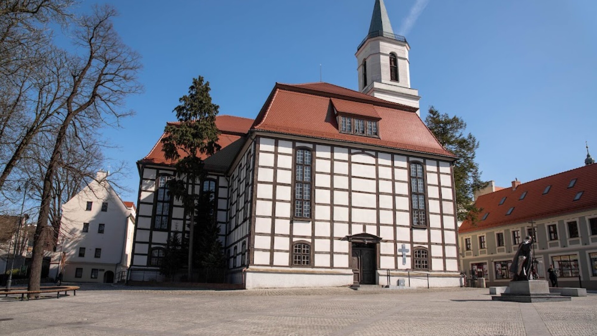 Buildings With Heart: Zielona Góra